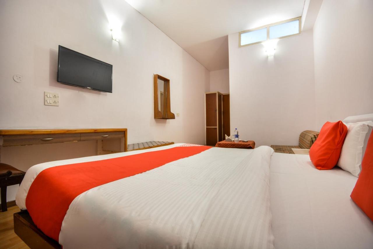 Oyo 46616 Hotel Abhinandan Jind Eksteriør bilde